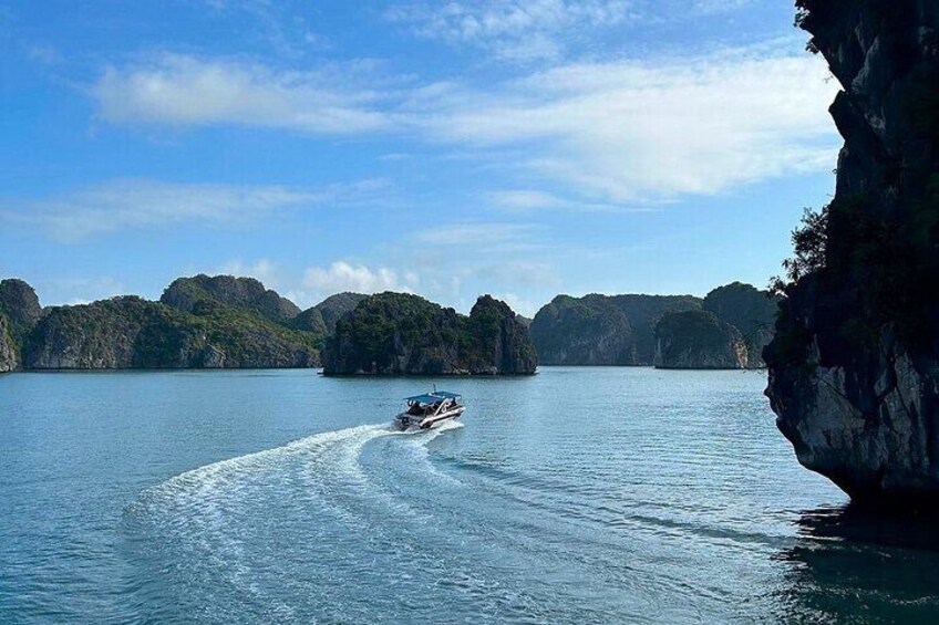 Private Canoe Discover the Best of Halong- Lan Ha Bay from harbor