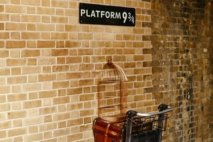 Harry Potter's London Express Self-Guided Tour with an App