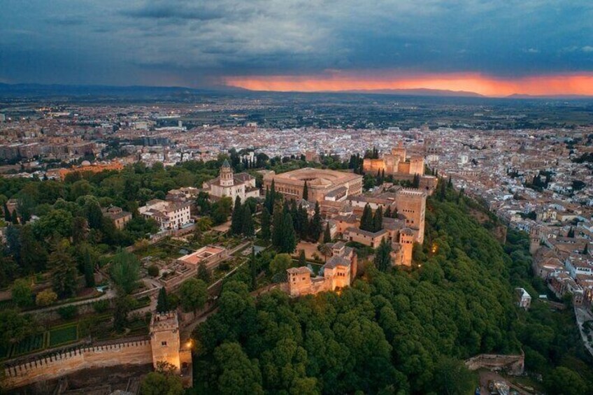 From Almeria: Alhambra and Granada Private Daytrip