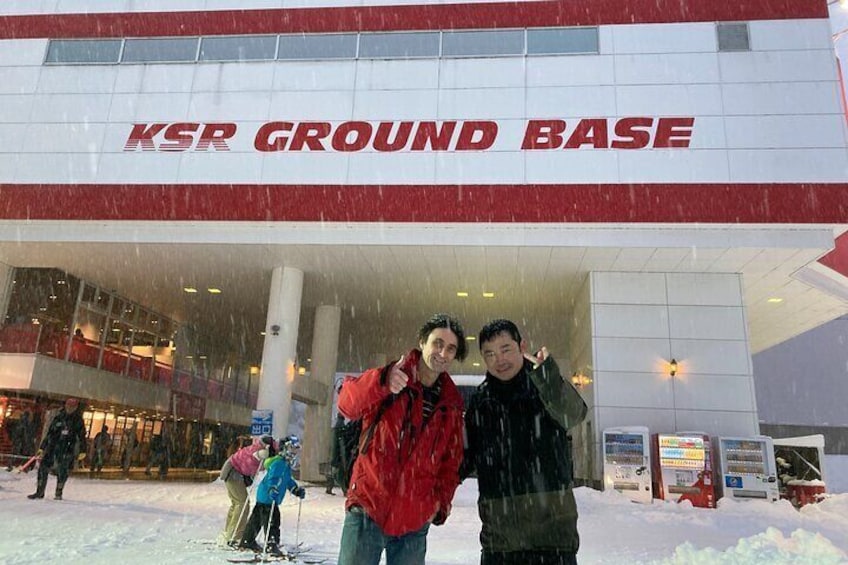 3 Hour Snowboard Lesson in Yuzawa