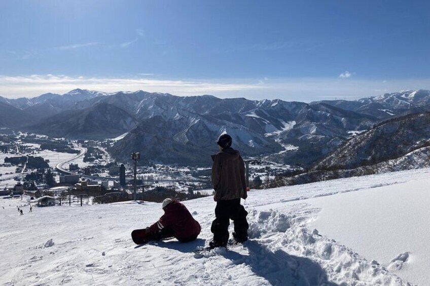 3 Hour Snowboard Lesson in Yuzawa