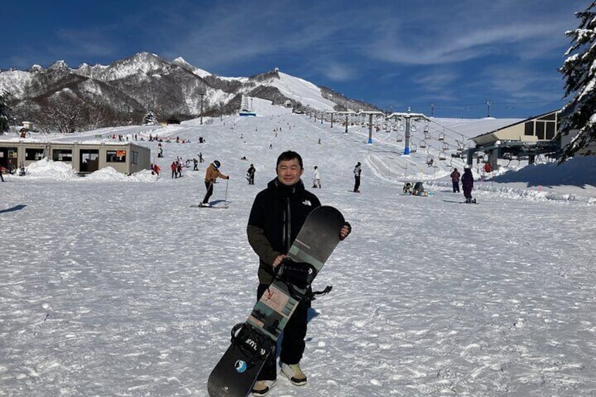 3 Hour Snowboard Lesson in Yuzawa