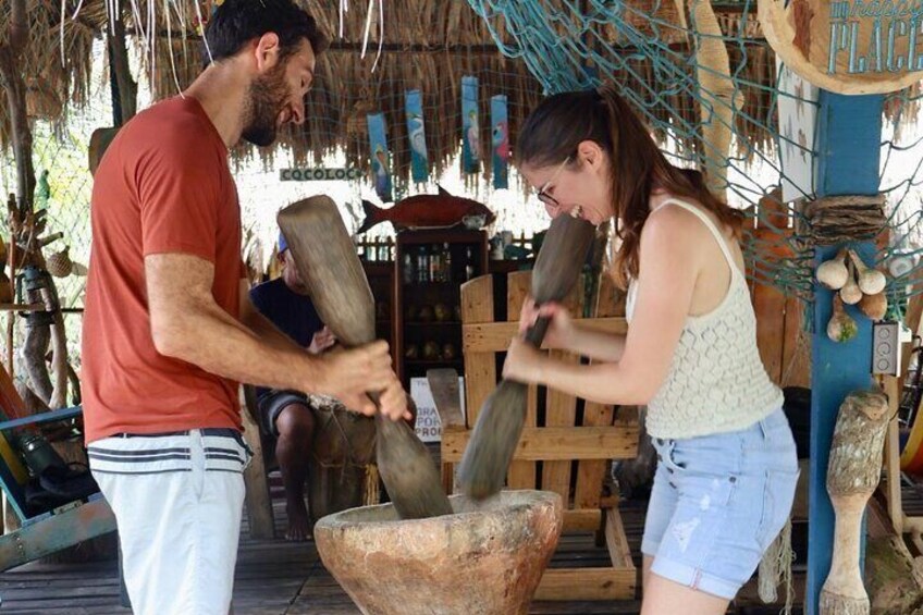 Artisanal Fishing of Crabs and Fish in Mangroves with Natives