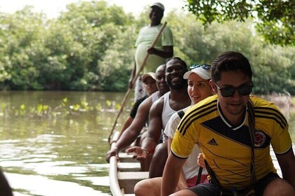 Artisanal Fishing of Crabs and Fish in Mangroves with Natives