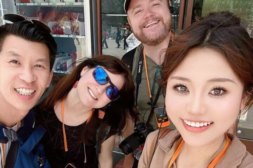 Customized Xi'an Day Tour: Terracotta Army & Top City Attractions