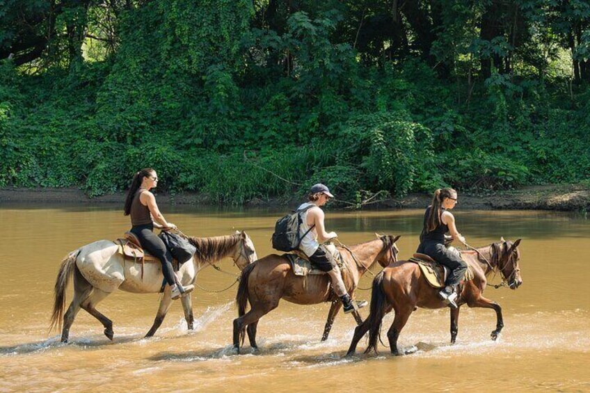 Horseback Riding Tour to the Hot Springs in Puerto Escondido