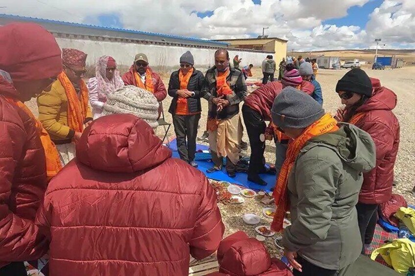 Puja Hawana at Mansarovar Lake