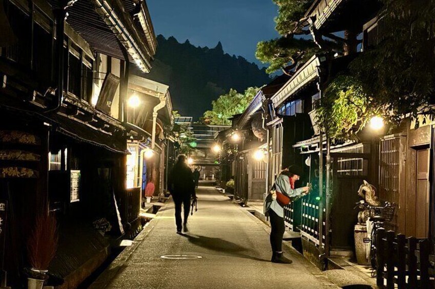 Takayama Private Night Guided Tour 