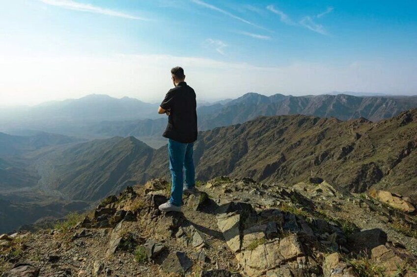 Aseer Wonders: A Full-Day Tour of Culture and Scenery