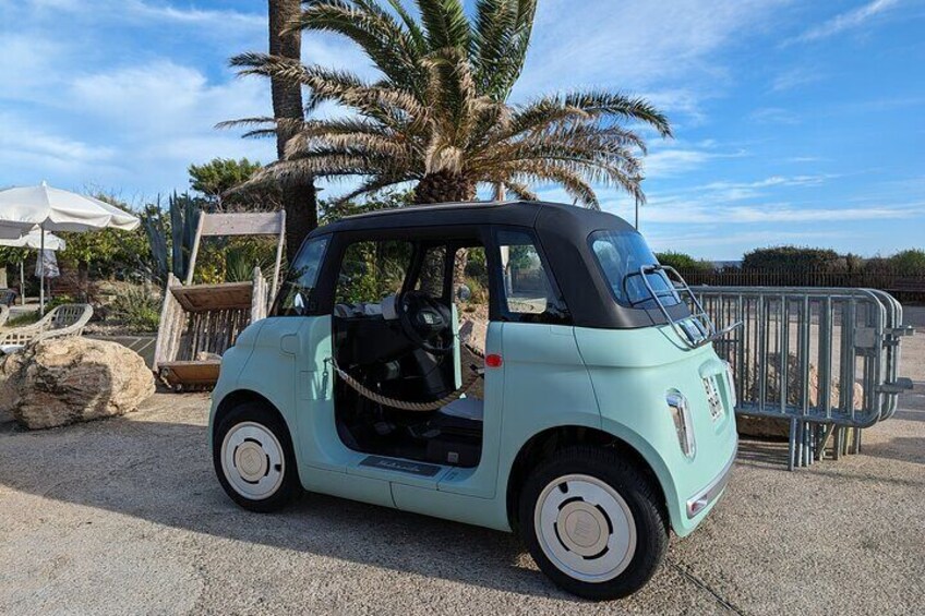 Discover the French Riviera in an adorable car