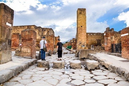 Vesuvio and Pompeii Tour from Salerno