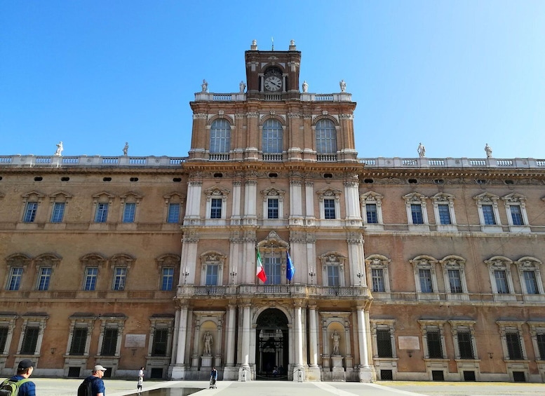 Picture 1 for Activity Modena: Historic Center Guided Tour