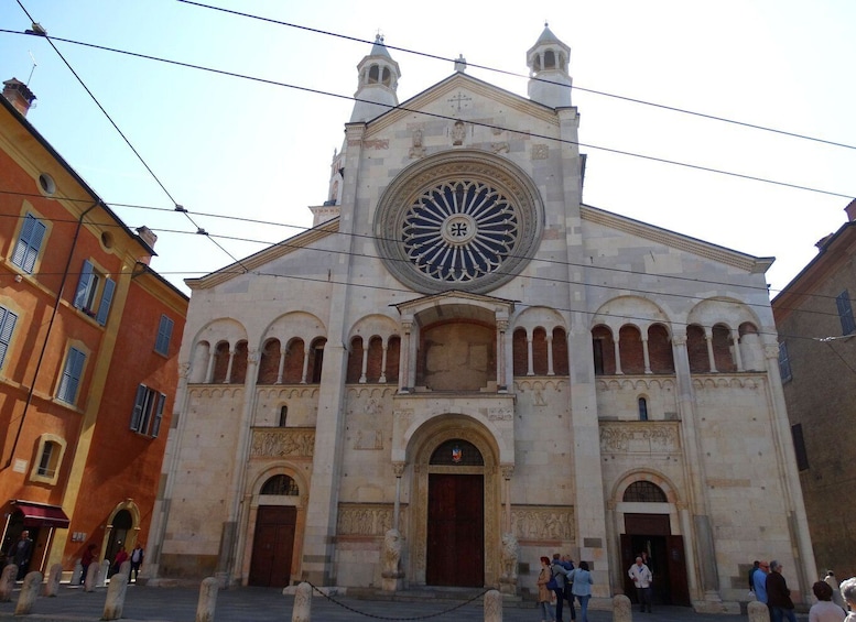 Picture 3 for Activity Modena: Historic Center Guided Tour