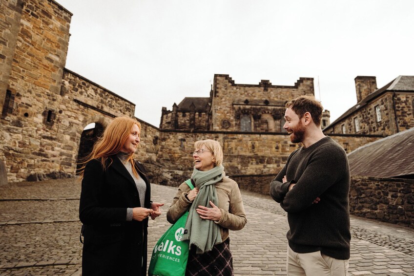 Edinburgh in a Day Tour with Castle, Royal Mile & Holyrood