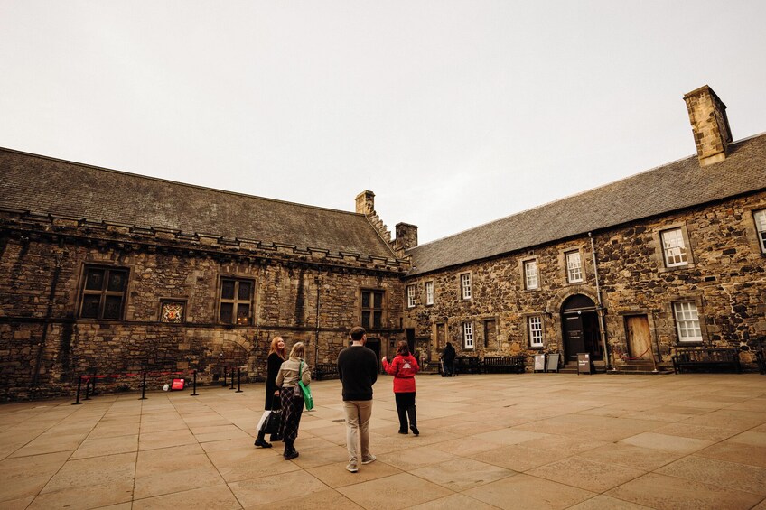 VIP Private Early Access Edinburgh Castle Tour