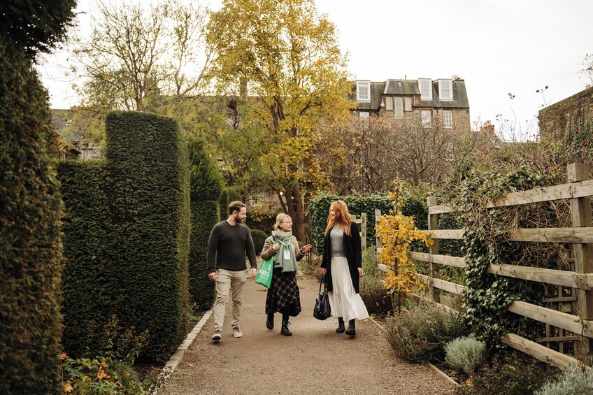 Edinburgh in a Day Tour with Private Early Access to Edinburgh Castle