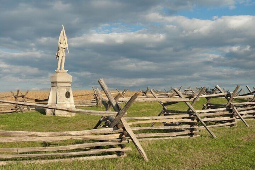 Antietam Battlefield Private Tour by Luxury Vehicle 