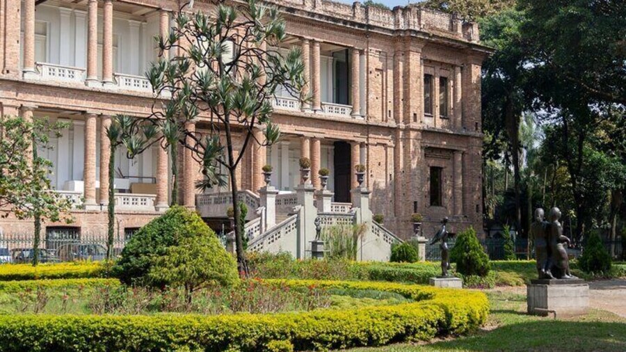 Skip-the-Line Pinacoteca do Estado de São Paulo Private Tour