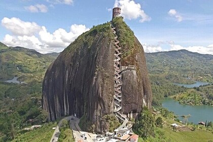 Guatapé and Stone of the Peñol Tour with Lunch