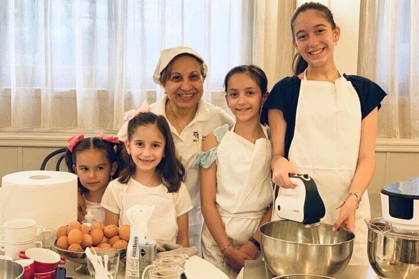 Palermo Pasta and Tiramisu Cooking Class with Wine