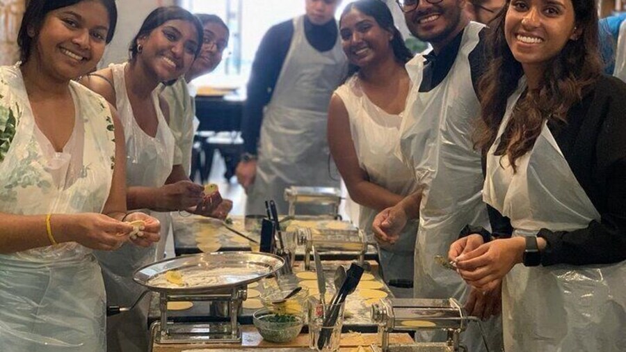 Palermo: Pasta and Tiramisu Small Group Cooking Class with Wine