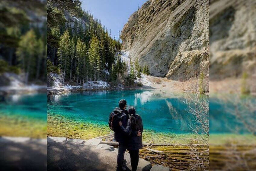 Grassi Lake and Grotto Canyon Winter Tour in Banff