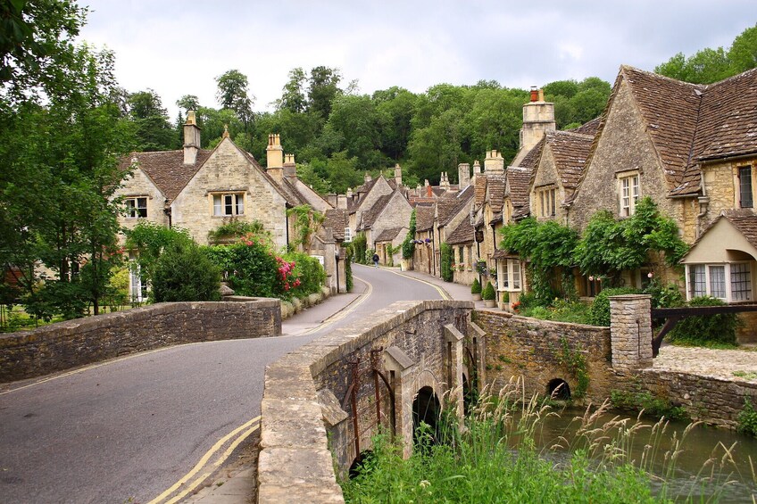 Bath and Cotswolds Villages: Private Luxury Car Tour from London