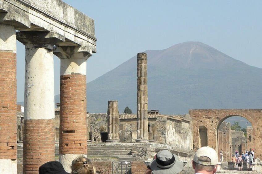 Naples Tour with Pompeii and Sorrento