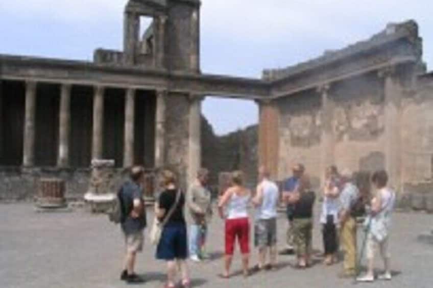 Naples Tour with Pompeii and Sorrento