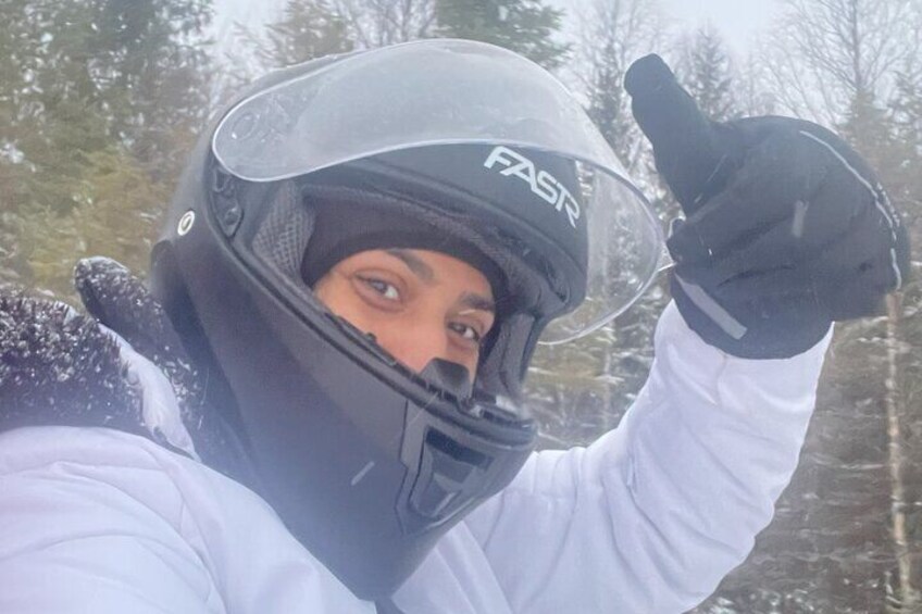 Snowmobile drive experience