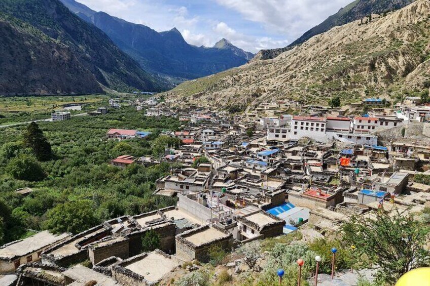 Close Up Lower Mustang in 3 Day with 4WD Jeep from Pokhara