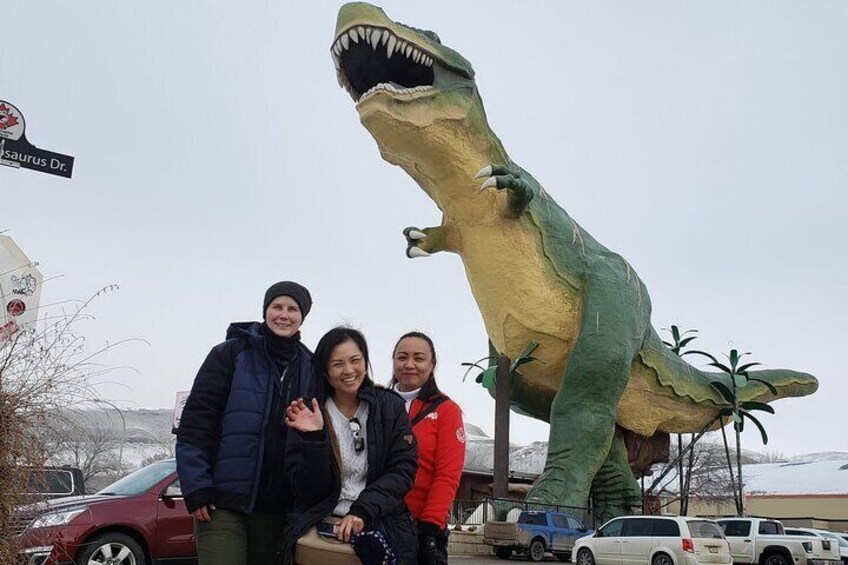 Time Travel Dinosaur and Badland Tour with Transportation