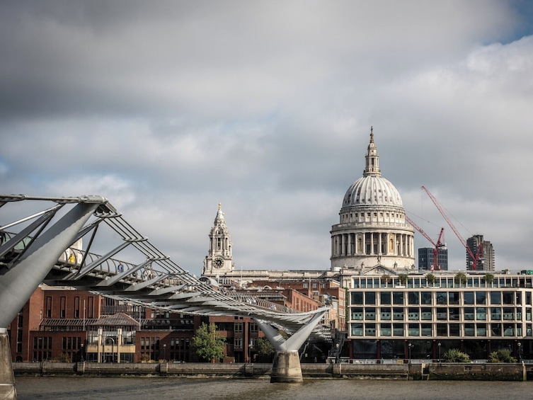 London Chauffeur Private Tour with St. Pauls and Tower of London