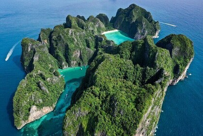 Full Day Tour in Phi Phi Island by Cruise