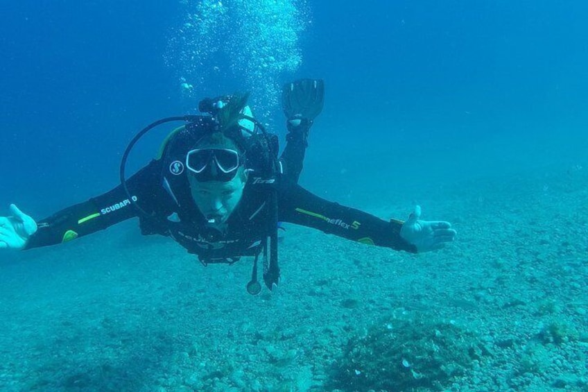 Try scuba dive 