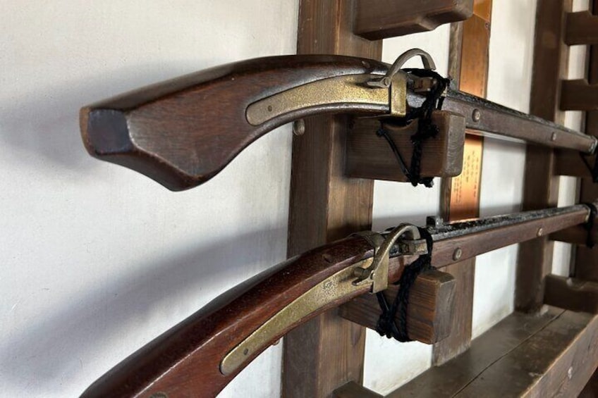 Matchlock guns