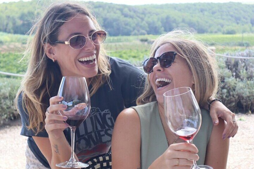 Barcelona: Scenic Vineyard Horseback Ride & Wine Tasting & Tapas