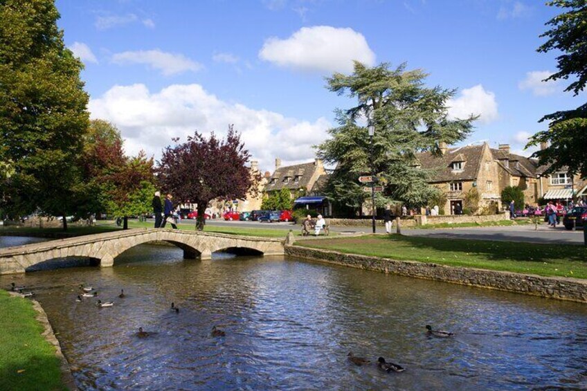 Cotswolds Tour from London Explore at Your Own Pace