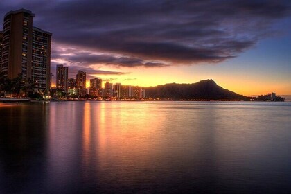 Crucero con desayuno al amanecer en Honolulu