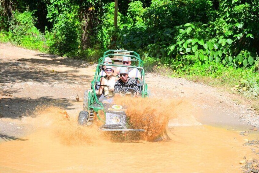 La Hacienda Park Tour with Activities
