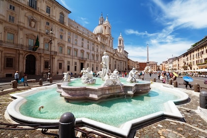 Walks City Tour: Piazza Navona, Pantheon & Trevi Fountain