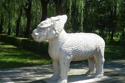 Mutianyu Great Wall en Ming Tomb Private Tour met Engels sprekende chauffeu...