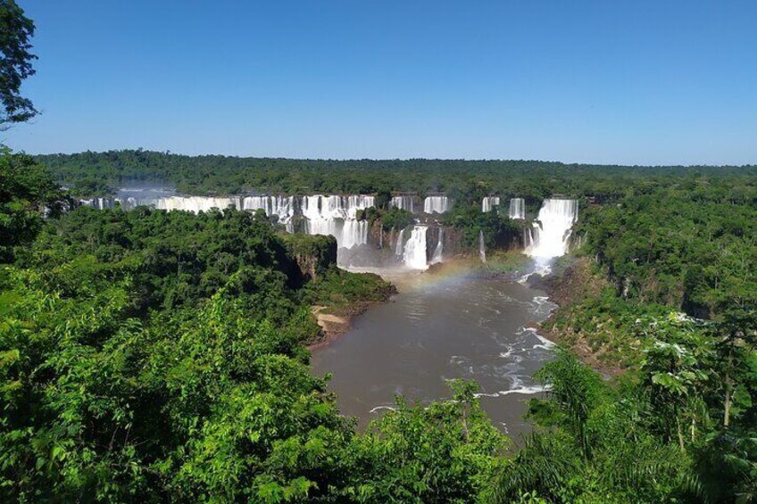 Tour to Iguassu Falls on the Brazilian and Argentine Sides