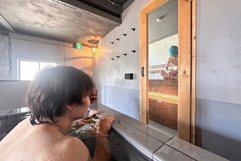 Private Sauna or Onsen Experience with Local