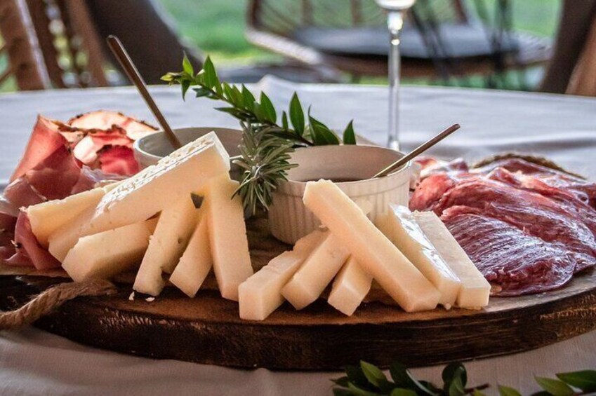Palau Wine Tasting in a Gallura Winery