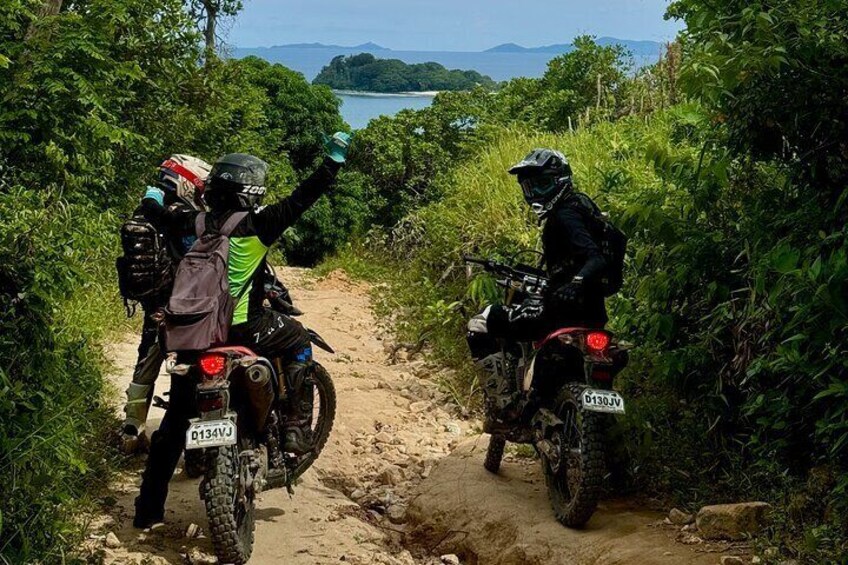 North Loop Route Dirt Bike Adventure Tour in El Nido