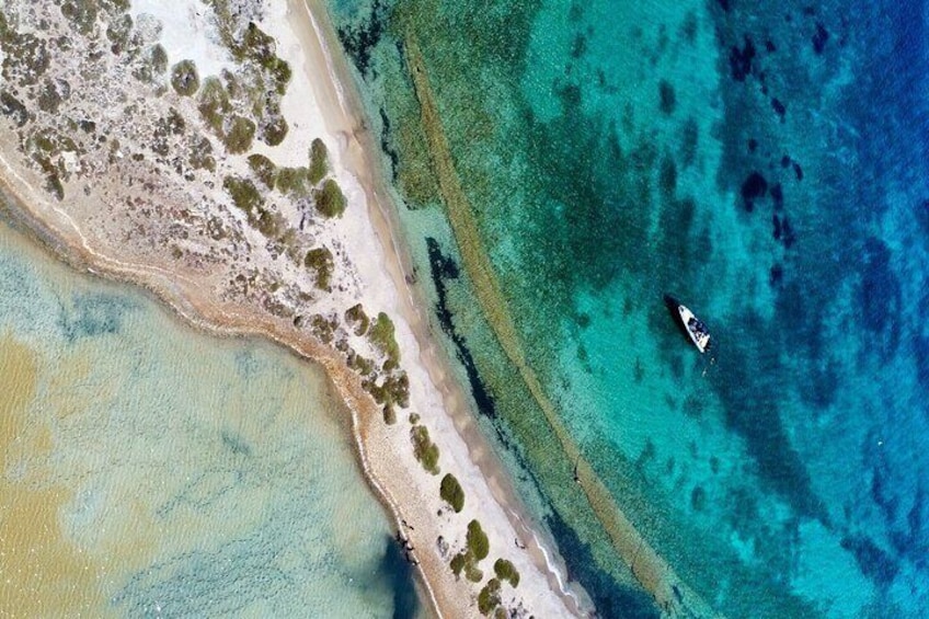 Private Boat Tour to Antiparos and Blue Lagoon