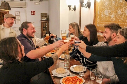 Madrid Tapas, Wine and History Tour