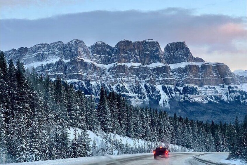 Discover Banff, Moraine Lake, Lake Louise, Johnston Canyon Tour