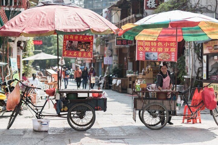 New York City: Chinatown Walking Tour with Snacks